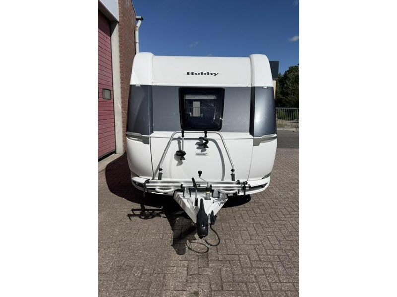 Hobby De Luxe 460 UFE Incl. Mover Fietsendrager  foto: 7