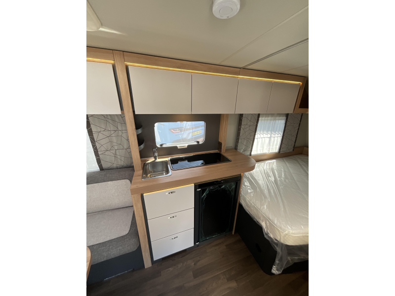 Knaus Sport 450 FU FRANSBED-MOVER-NIEUW  foto: 6