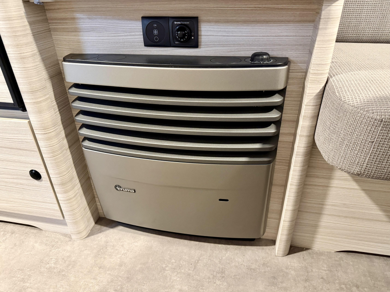 Dethleffs C'Joy Active 480 QLK stapelbed  foto: 18