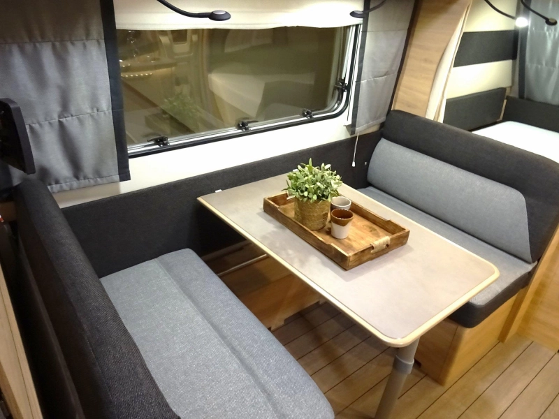 Knaus Sudwind Black Selection 500 QDK 50j witoma actiepakket  foto: 6