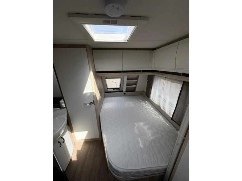Hobby De Luxe 460 UFE Model 2027  foto: 9
