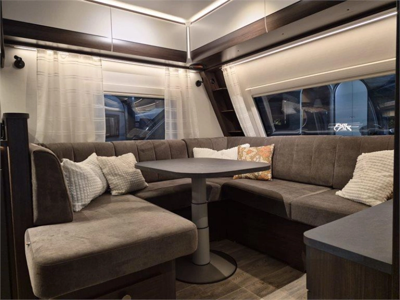 Polar Blackline 590 FWL  foto: 1