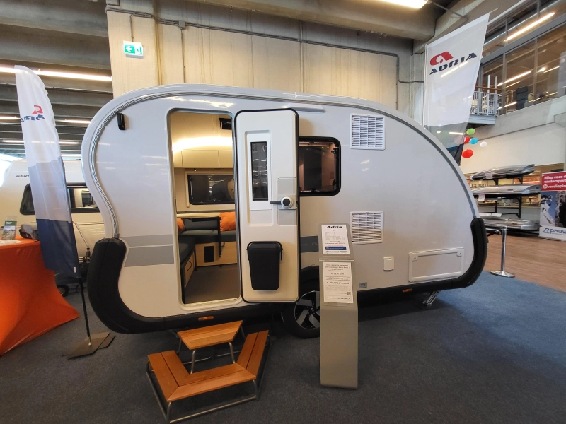 Adria Action 391 PD zeer compleet uitgevoerd  foto: 3