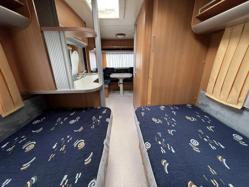 Wilk S3 490 UE Mover, Enkelebedden  foto: 12