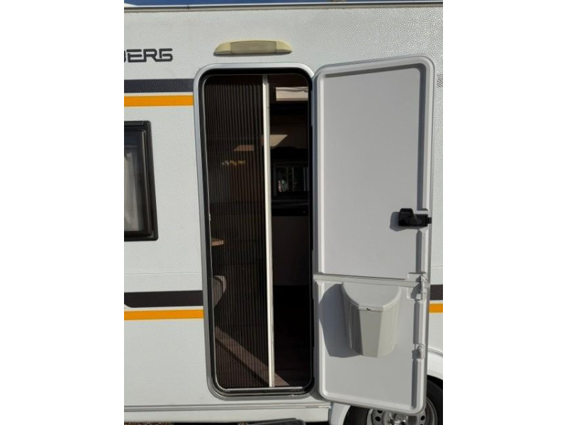 Weinsberg CaraTwo 450 FU mover voortent fransbed  foto: 8