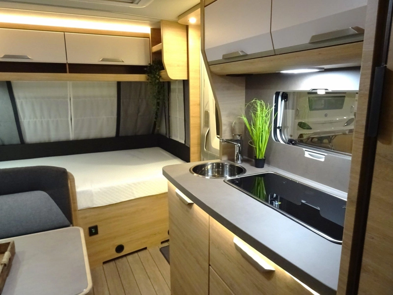 Knaus Sudwind Black Selection 500 QDK 50j witoma actiepakket  foto: 5