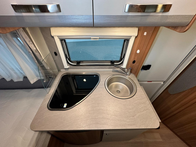 Weinsberg 390 QD CaraOne EDITION (HOT) foto: 14