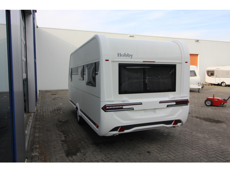 Hobby De Luxe 460 UFE Modeljaar 2027 