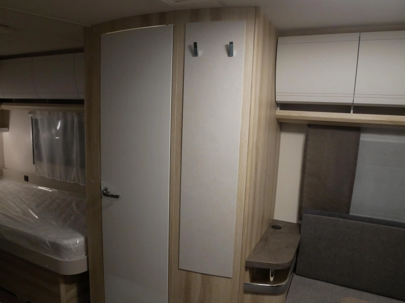 Hobby De Luxe 460 LU model 2027 