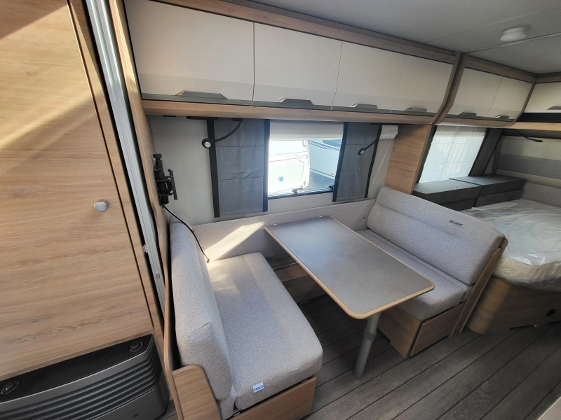 Knaus Sudwind Black Selection 540 FDK super ruim en compleet  foto: 9
