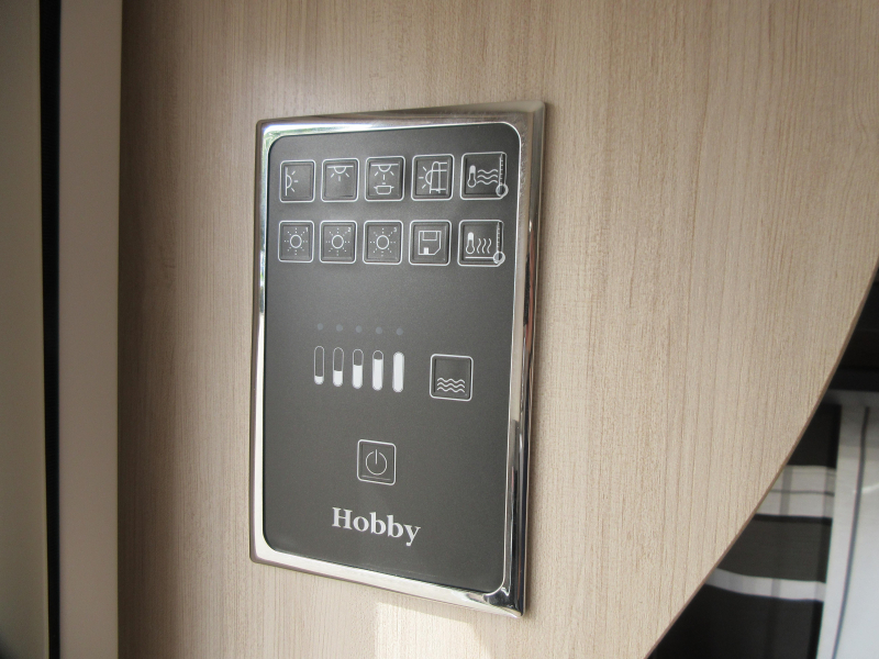 Hobby De Luxe 495 UL MET VASTE LUIFEL EN MOVER  foto: 18