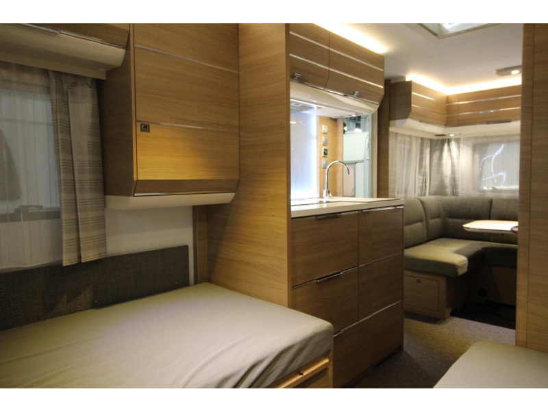 Adria Adora 472 LU Thule1200,Mover,Fietsenre  foto: 12