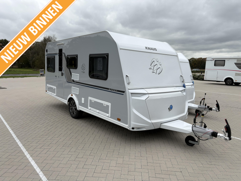 Knaus Sport Platinum 460 EU enkele bedden / dinette  hoofdfoto: 1