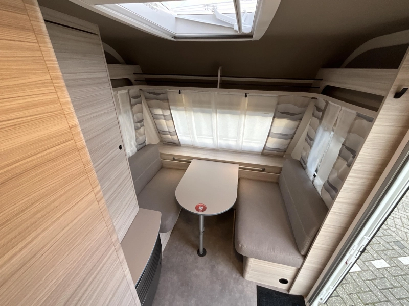 Dethleffs C'Joy Active 460 LE ENKELE BEDDEN-ACTIE MODEL  foto: 1