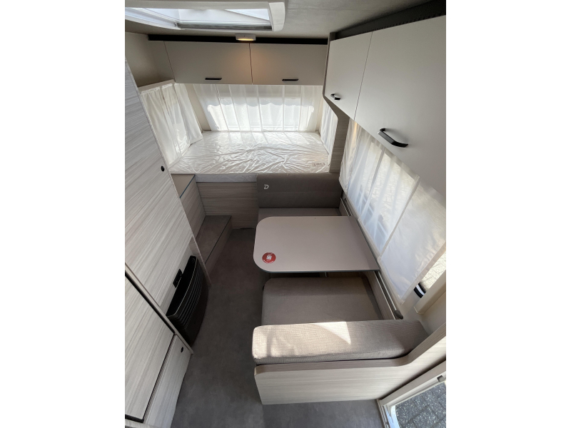 Dethleffs C'Joy Active 420 QSH COMPACT-XL KOELKAST  foto: 6
