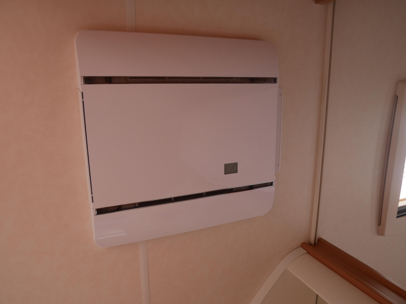 Knaus Sudwind 500 FU Voortent + cassetteluifel  foto: 16