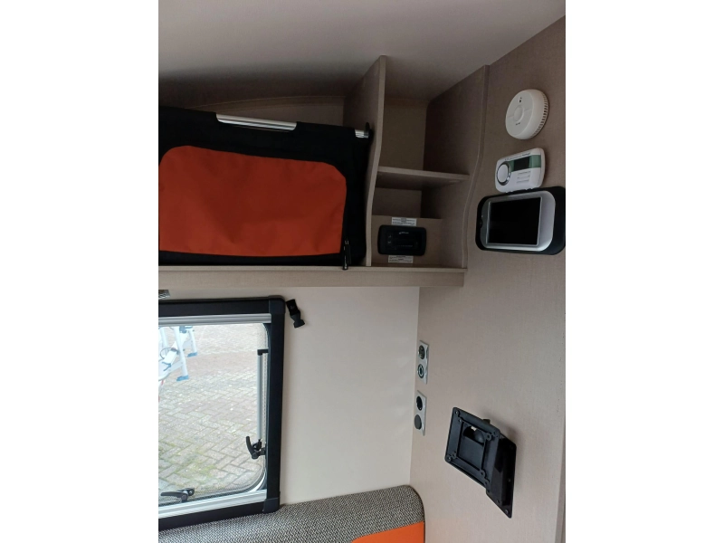 Sprite Basecamp 2 mover + voortent  foto: 10