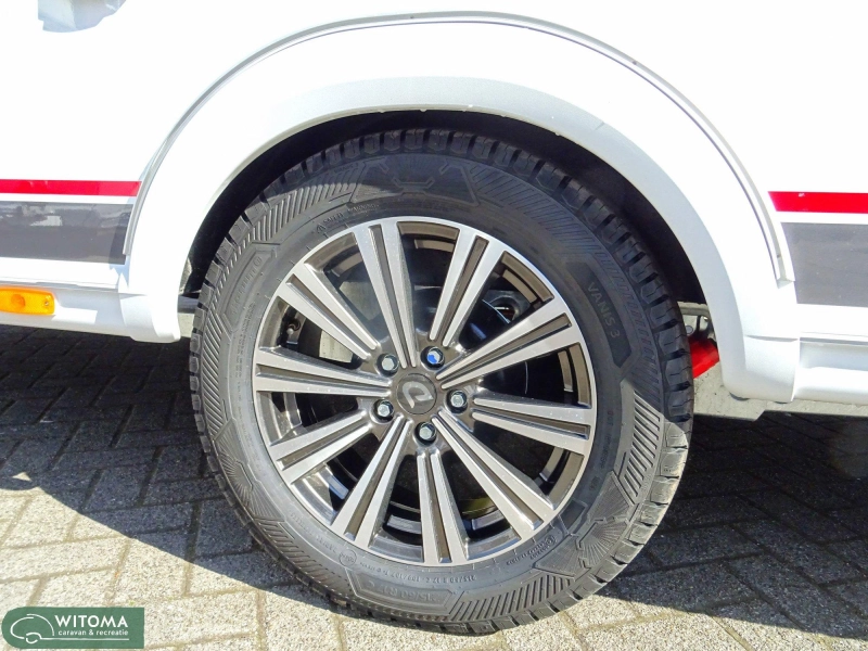 Dethleffs Nomad 460 EL € 8.304,- voordeel !  foto: 23