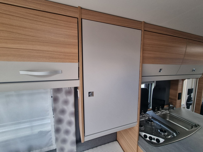 Dethleffs Camper 460 EL foto: 13