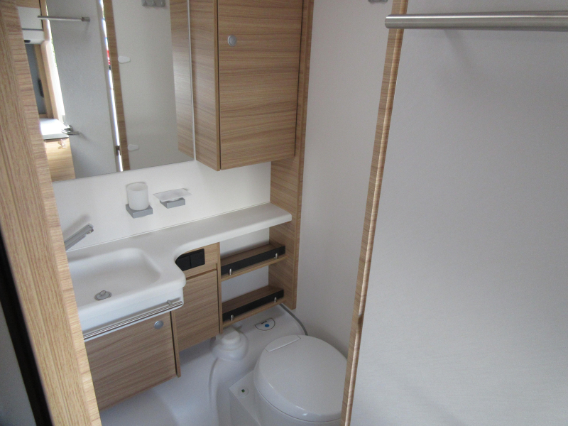 Dethleffs Nomad Avantgarde 510 LE ALS NIEUW! HOGE KOELKAST.  foto: 12