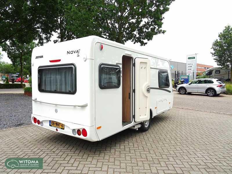 Eriba Nova Light 470 mover vloerverwarming ETC  foto: 17