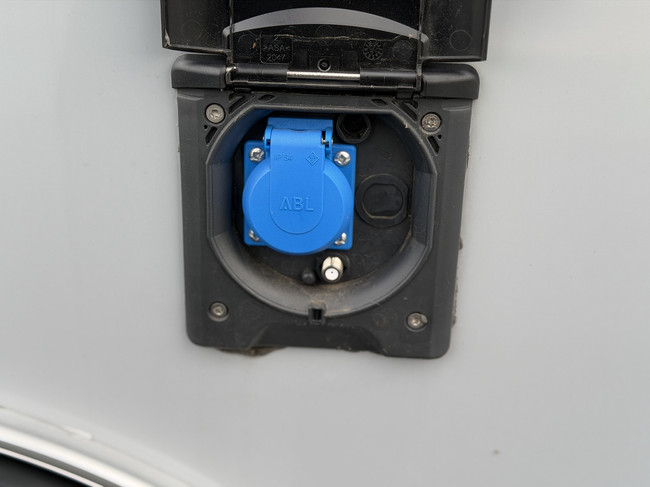 Knaus SUDWIND 450 FU 60 YEARS Campovollo grijs foto: 7