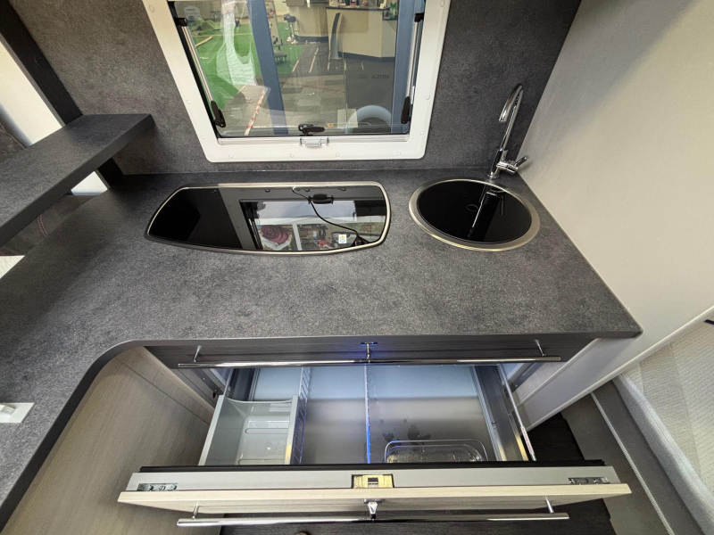 Caravelair Artica 520 Fransbed + Mover  foto: 11