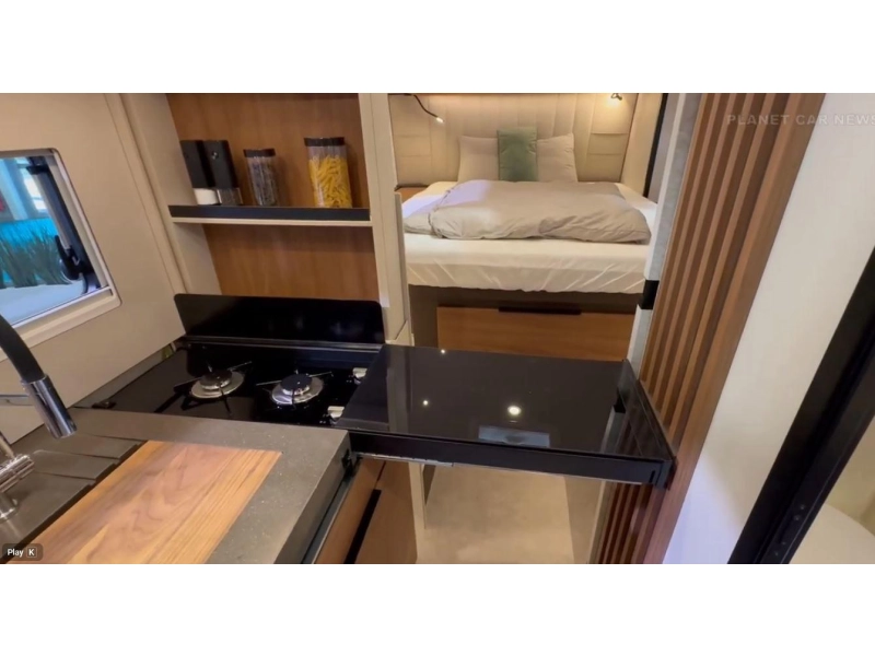 Bürstner Signature SFT 7.5 QUEENSBED+HEFBED AUTOMAAT  foto: 7