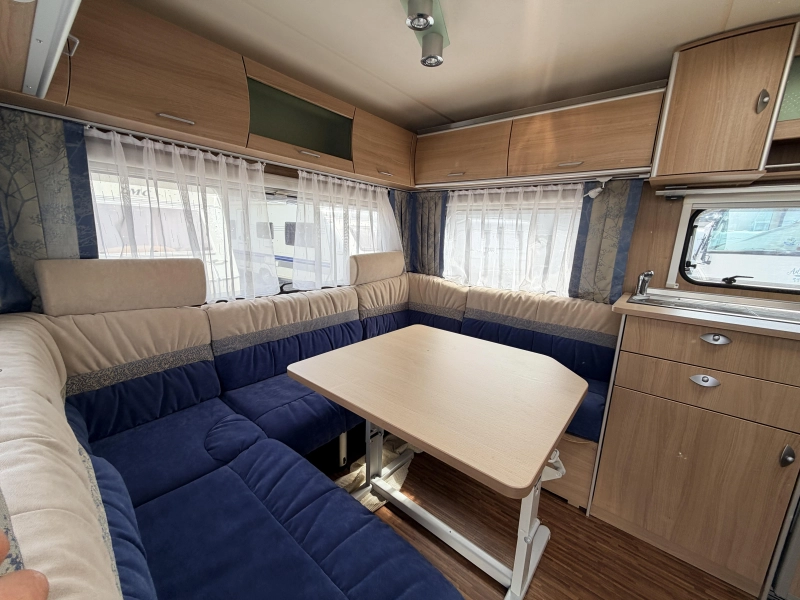 Bürstner Averso Fifty 460 TS Airco! Mooie tent fr bed 
