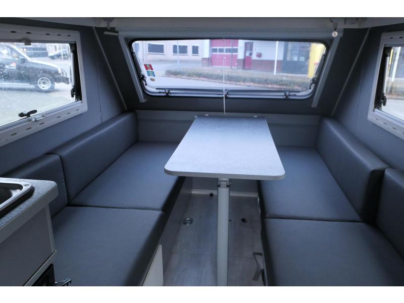 Kip Shelter voor motorfiets  foto: 7