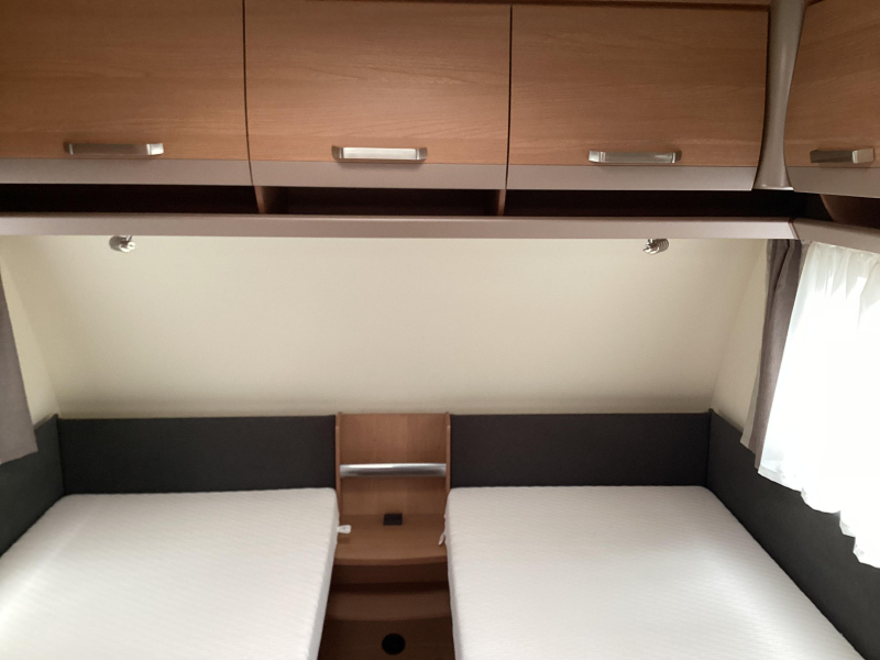 Knaus Sport 460 EU enkele bedden  foto: 7