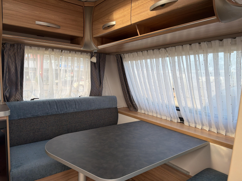 Eriba Nova Light 465 Elegance Mover / Luifel 
