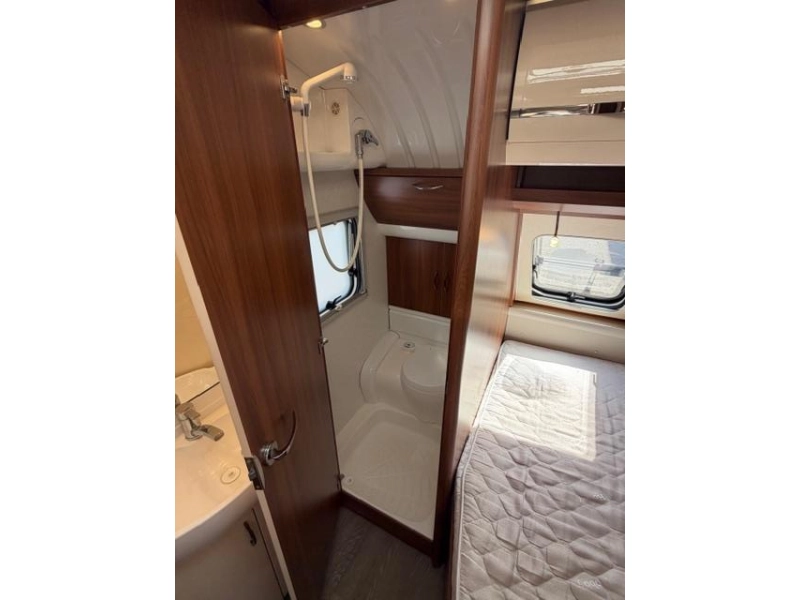 Hobby Excellent 495 UFE Incl. Mover Luifel  foto: 19