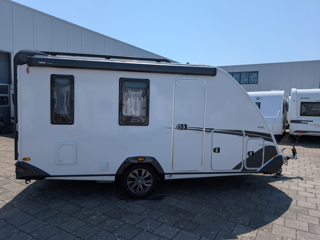Knaus Sport &amp; Fun Black Sel. 480 QL