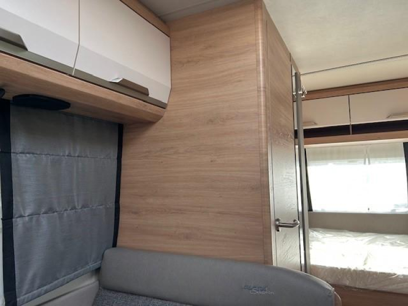 Knaus Sudwind Black Selection 420 QD  foto: 7