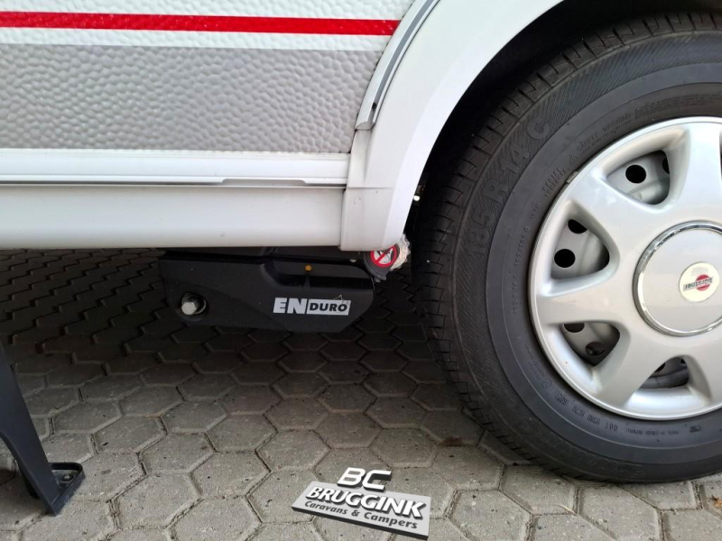 Bürstner Premio Life 425 TS Dwars Bed MOVER LUIFEL  foto: 9