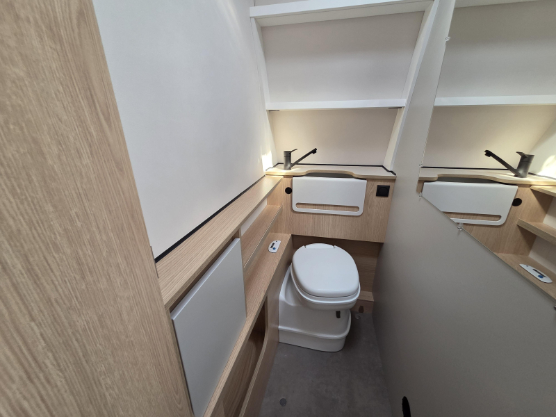 LMC Style Special 440 D fransbed - mover - luxe  foto: 10