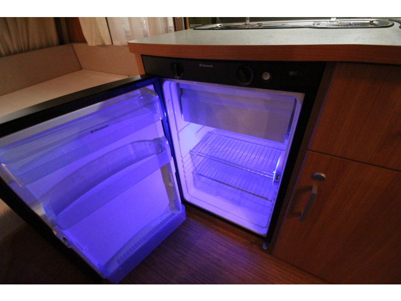 Knaus Sport Special 420 QD Voortent, Fietsenrek, LMV  foto: 13
