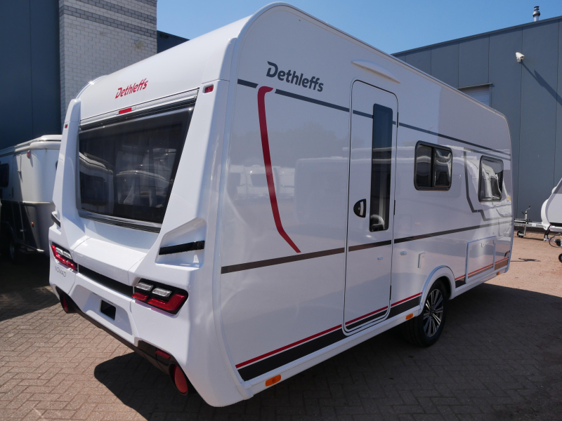 Dethleffs Nomad 460 EL GRATIS MOVER en AIRCO 