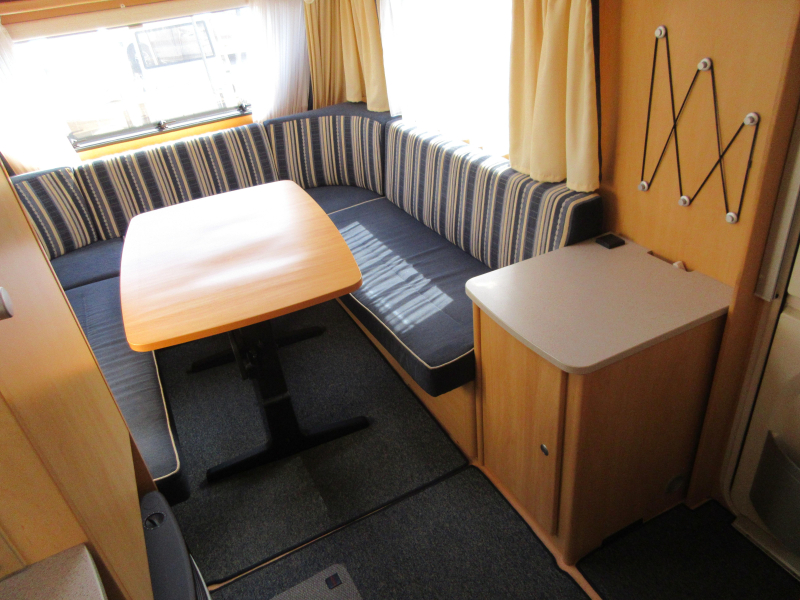 Dethleffs Camper 395 HK LICHTGEWICHT EN MET MOVER  foto: 5