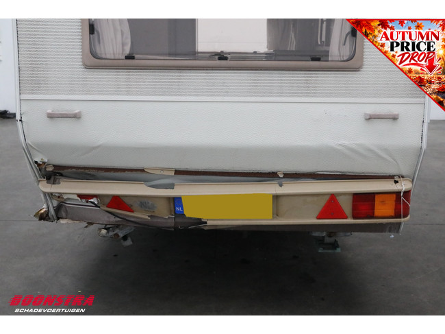 Dethleffs RB 5A Dwarsbed Middenkeuken foto: 6
