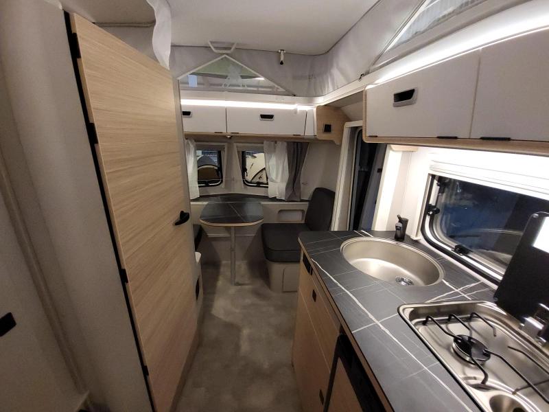 Eriba Touring Silver Editie 542 mooi compleet  foto: 11
