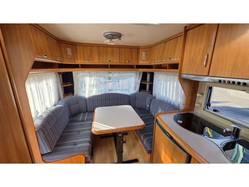 Hobby De Luxe 460 UFE  foto: 4
