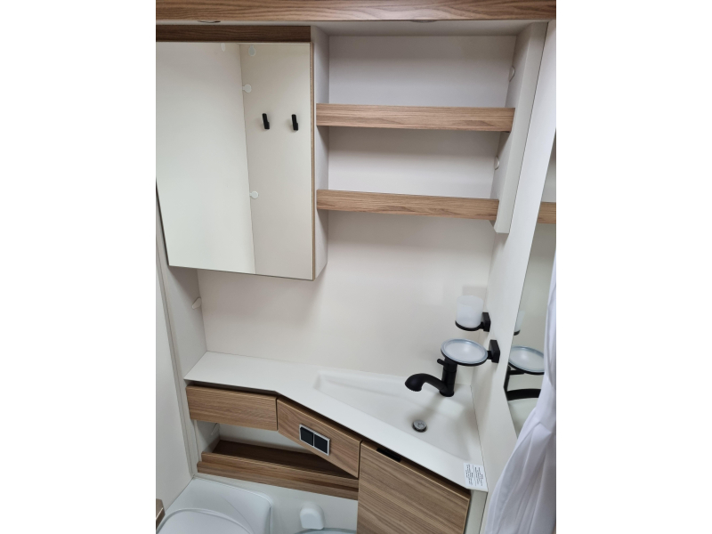 Dethleffs Nomad 460 EL Gratis Mover en Luifel  foto: 10