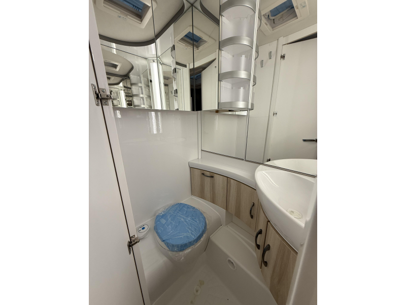 Hobby De Luxe 490 KMF  foto: 10