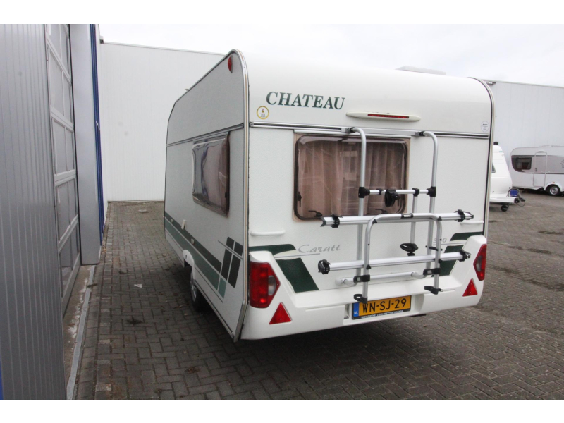 Chateau Caratt 390 TZF Voortent, Fietsenrek V+A  foto: 4