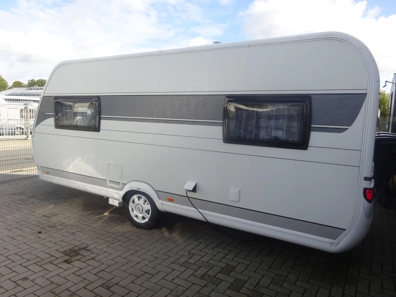 Hobby De Luxe Edition 495 UL 