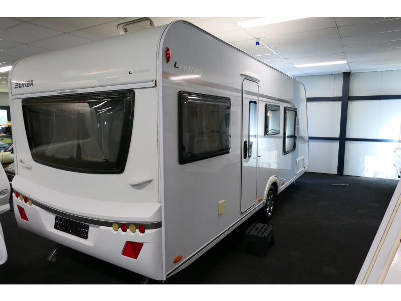 Eriba Living 550 Queens bed 