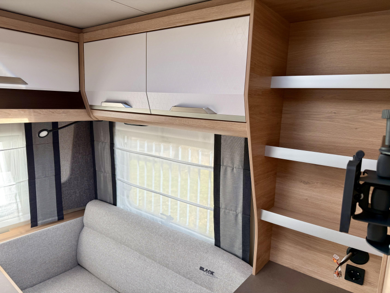 Knaus Sudwind Black Selection 460 EU Airco Actie!  foto: 14