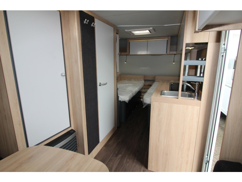 Knaus Sport 500 EU Enkele bedden & rondzit!  foto: 14